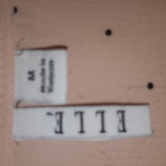 (M) Elle Baby Pink Polka dot Top with Bell Sleeves Ptp 20"×L24" - Picture 5 of 9